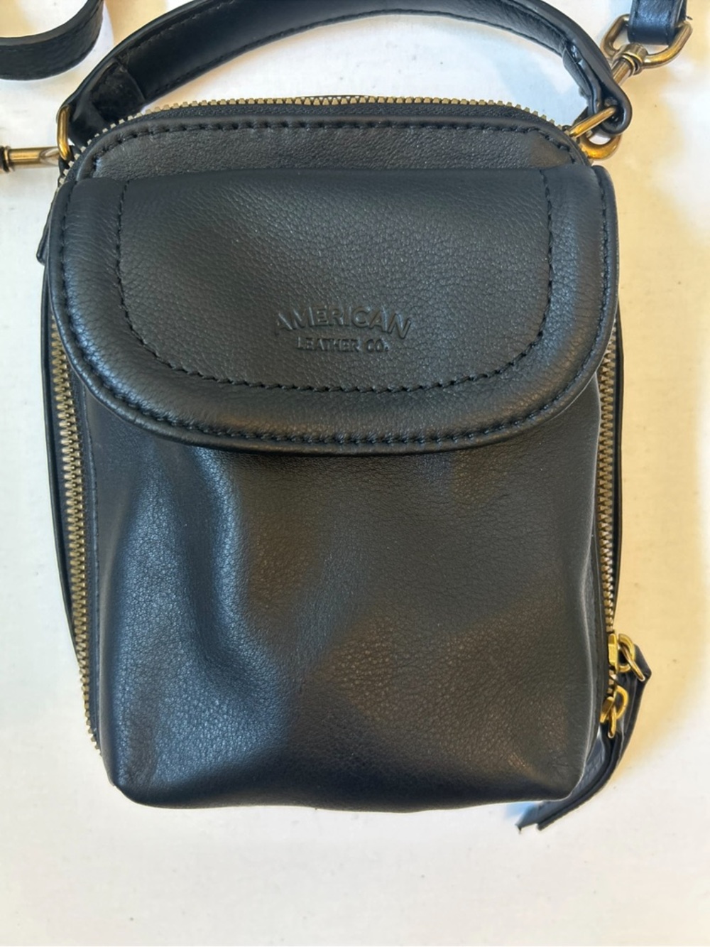 American Leather Co. Tribeca Crossbody Black - Picture 7 of 14